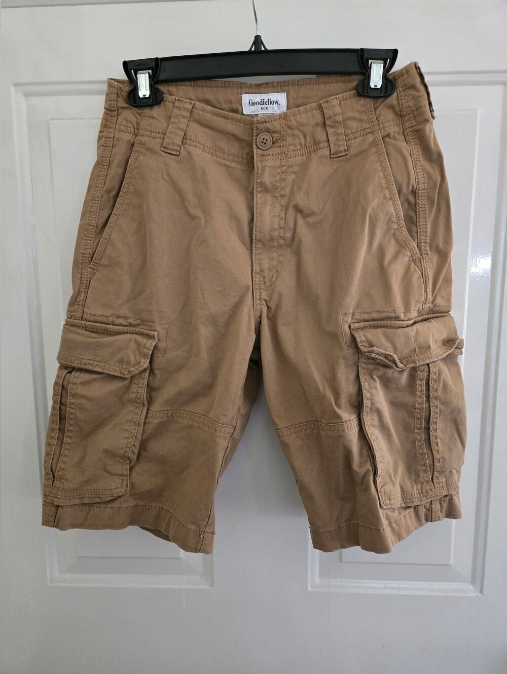 Goodfellow & Co Khaki Cargo Shorts with Multiple Pockets Size 28